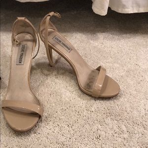 Strappy nude patent leather